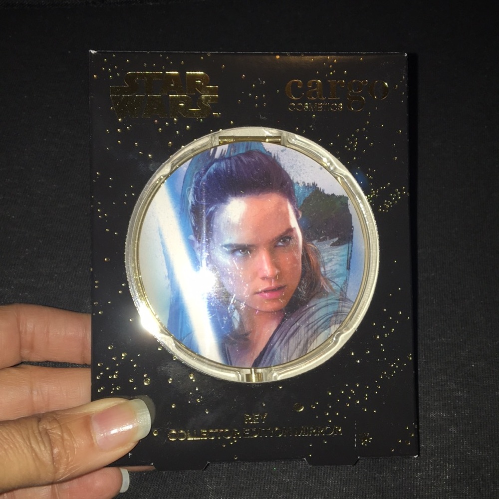 STAR WARS COLLECTIBLE COMPACT